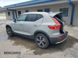2024 Volvo XC40 Core Bright Theme с VIN YV4L12UK1R2352049, выставлен на аукционе Copart как лот 61442035 с пробегом 20 156 миль миль и Чистый • Clean title. История ставок и продаж доступна на DreamBid. Изображение 2.