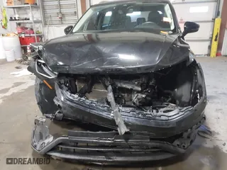 2022 Volkswagen Tiguan SE with VIN 3VV2B7AX1NM112240, listed as a IAAI auction lot 41363279 with 208,771 mi miles. Bid and sale history available at carsss.com. Image 13.