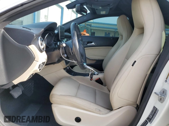 2015 Mercedes-Benz CLA 250 with VIN WDDSJ4EB7FN183180, listed as a Copart auction lot 60727853 with 98,583 mi miles and . Bid and sale history available at DreamBid. Image 7.