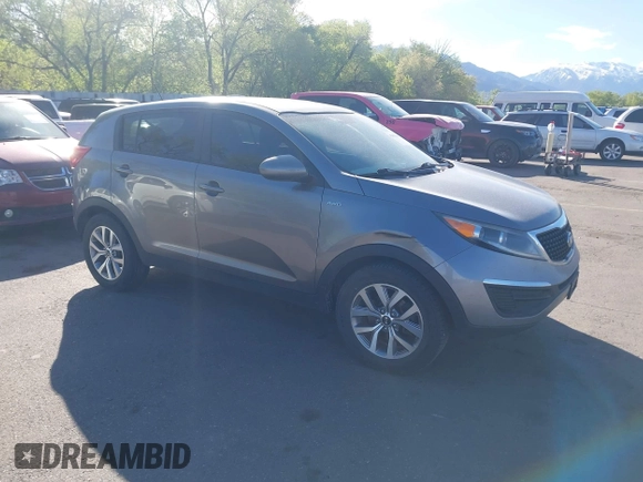 2016 Kia Sportage LX with VIN KNDPBCAC9G7840928, listed as a IAAI auction lot 42096987 with 211,548 mi miles and . Bid and sale history available at carsss.com. Image 1.