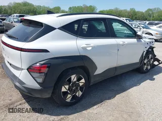 2024 Hyundai Kona SEL with VIN KM8HB3AB7RU147464, listed as a IAAI auction lot 42050923 with 21,165 mi miles. Bid and sale history available at carsss.com. Image 4.
