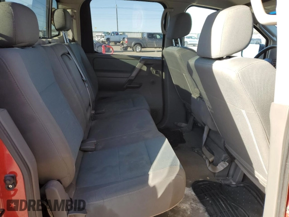 2006 Nissan Titan SE z VIN 1N6AA07A36N556439, wystawiony jako Copart lot #49556645 z przebiegiem 258 089 mil mil oraz Szkoda całkowita • Salvage title. Historia ofert i sprzedaży dostępna na DreamBid. Obrazek 10.