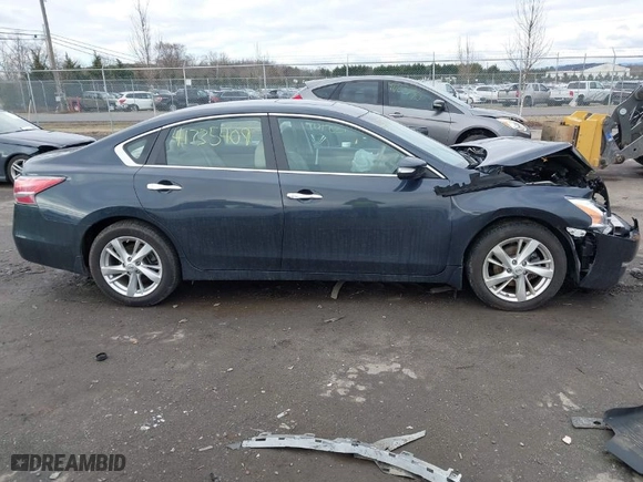 2015 Nissan Altima 2.5 S with VIN 1N4AL3AP0FC235651, listed as a IAAI auction lot 41735409 with 137,901 mi miles. Bid and sale history available at carsss.com. Image 14.