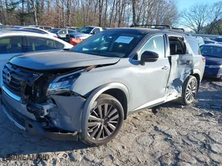2022 Nissan Pathfinder SL with VIN 5N1DR3CB0NC207186, listed as a IAAI auction lot 41350989 with 114,116 mi miles. Bid and sale history available at carsss.com. Image 18.
