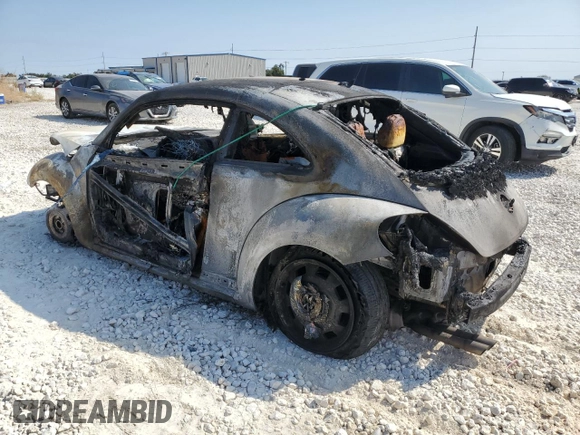 2016 Volkswagen Beetle SE с VIN 3VWJ17ATXGM612150, выставлен на аукционе Copart как лот 76393894 с пробегом Не указан миль и На запчасти • Non repairable. История ставок и продаж доступна на DreamBid. Изображение 2.
