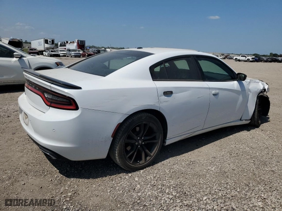 2018 Dodge Charger SXT with VIN 2C3CDXBG2JH186338, listed as a Copart auction lot 53188815 with 31,414 mi miles and Salvage Title. Bid and sale history available at carsss.com. Image 3.