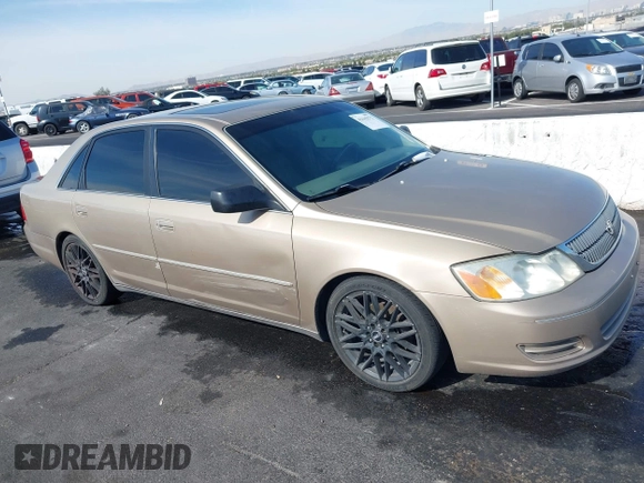 2001 Toyota Avalon XL w/Bucket Seats with VIN 4T1BF28BX1U117793, listed as a IAAI auction lot 42165172 with 247,435 mi miles. Bid and sale history available at carsss.com. Image 13.