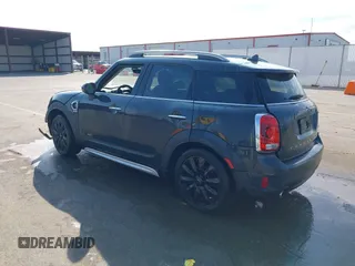 2018 MINI Countryman Cooper S with VIN WMZYT5C3XJ3E60685, listed as a IAAI auction lot 41775049 with 125,883 mi miles and . Bid and sale history available at DreamBid. Image 3.