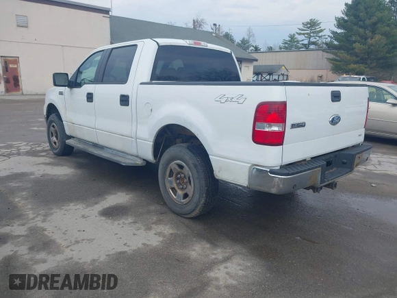 2007 Ford F-150 XLT with VIN 1FTPW14557FB71519, listed as a IAAI auction lot 42136162 with 196,256 mi miles. Bid and sale history available at carsss.com. Image 3.
