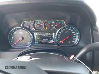 2016 Chevrolet Suburban LT z VIN 1GNSKHKC4GR427591, wystawiony jako IAAI lot #42162723 z przebiegiem 131 771 mil mil oraz . Historia ofert i sprzedaży dostępna na DreamBid. Obrazek 7.