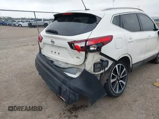 2017 Nissan Rogue S z VIN JN1BJ1CP8HW014731, wystawiony jako IAAI lot #41101662 z przebiegiem 62 882 mil mil oraz . Historia ofert i sprzedaży dostępna na DreamBid. Obrazek 6.