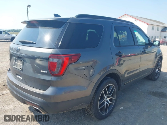 2016 Ford Explorer Sport z VIN 1FM5K8GT4GGA81919, wystawiony jako IAAI lot #42411388 z przebiegiem 110 354 mil mil oraz . Historia ofert i sprzedaży dostępna na DreamBid. Obrazek 4.