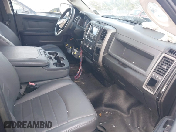 2019 Ram 1500 Classic Tradesman with VIN 1C6RR6FT0KS733813, listed as a IAAI auction lot 41618317 with 46,597 mi miles. Bid and sale history available at carsss.com. Image 5.