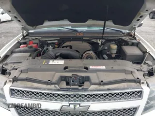 2007 Chevrolet Tahoe LTZ with VIN 1GNFK13007J149042, listed as a IAAI auction lot 42593189 with 216,791 mi miles and . Bid and sale history available at DreamBid. Image 10.