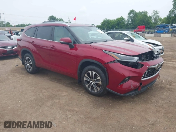 2021 Toyota Highlander XLE with VIN 5TDGZRBH4MS544628, listed as a IAAI auction lot 42495084 with 82,497 mi miles and . Bid and sale history available at DreamBid. Image 1.
