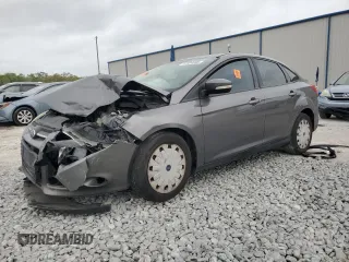 2013 Ford Focus SE z VIN 1FADP3F24DL306944, wystawiony jako Copart lot #47804695 z przebiegiem 170 423 mil mil oraz Nie do naprawy. Historia ofert i sprzedaży dostępna na DreamBid. Obrazek 1.