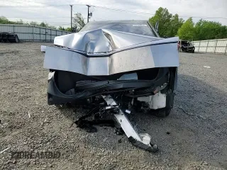 2024 Tesla Cybertruck z VIN 7G2CEHED7RA020473, wystawiony jako Copart lot #55123035 z przebiegiem 4 835 mil mil oraz Szkoda całkowita • Salvage title. Historia ofert i sprzedaży dostępna na DreamBid. Obrazek 13.