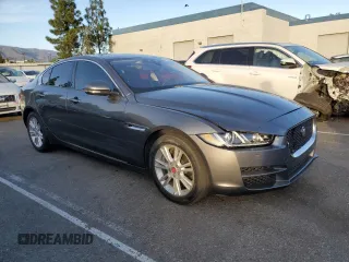 2018 Jaguar XE 25t Premium with VIN SAJAD4FX1JCP35172, listed as a Copart auction lot 79140214 with 26,480 mi miles and Salvage Title. Bid and sale history available at carsss.com. Image 4.