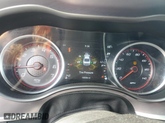 2020 Dodge Charger SXT z VIN 2C3CDXBGXLH100857, wystawiony jako Copart lot #55782515 z przebiegiem 105 046 mil mil oraz Szkoda całkowita • Salvage title. Historia ofert i sprzedaży dostępna na DreamBid. Obrazek 9.