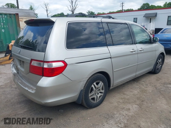 2006 Honda Odyssey EX-L z VIN 5FNRL38786B442374, wystawiony jako IAAI lot #42300958 z przebiegiem 338 841 mil mil oraz . Historia ofert i sprzedaży dostępna na DreamBid. Obrazek 4.