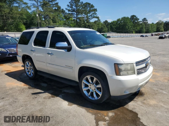 2009 Chevrolet Tahoe LTZ с VIN 1GNFC33009R171376, выставлен на аукционе Copart как лот 52502895 с пробегом 240 712 миль миль и Списание • Salvage title. История ставок и продаж доступна на DreamBid. Изображение 4.