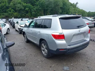 2013 Toyota Highlander Limited with VIN 5TDDK3EH2DS237488, listed as a IAAI auction lot 42672328 with 196,981 mi miles and . Bid and sale history available at DreamBid. Image 3.
