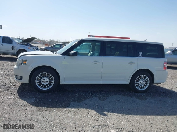 2014 Ford Flex SEL with VIN 2FMGK5C88EBD09532, listed as a IAAI auction lot 41834235 with 207,230 mi miles. Bid and sale history available at carsss.com. Image 14.