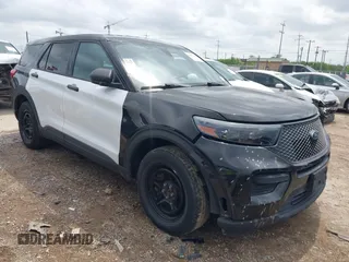 2021 Ford Police Interceptor Utility z VIN 1FM5K8ABXMGA46944, wystawiony jako IAAI lot #42087400 z przebiegiem 82 623 mil mil oraz . Historia ofert i sprzedaży dostępna na DreamBid. Obrazek 1.