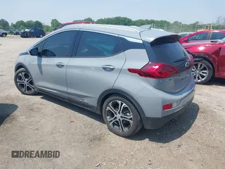 2021 Chevrolet Bolt EV Premier z VIN 1G1FZ6S01M4106836, wystawiony jako IAAI lot #42438764 z przebiegiem 27 894 mil mil oraz . Historia ofert i sprzedaży dostępna na DreamBid. Obrazek 3.