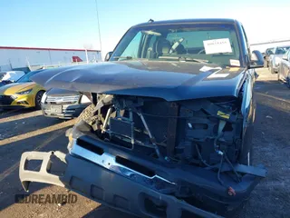 2003 Chevrolet Silverado 1500 with VIN 2GCEK19T231175216, listed as a IAAI auction lot 40819455 with 89,855 mi miles. Bid and sale history available at carsss.com. Image 6.