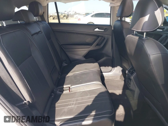 2022 Volkswagen Tiguan SE with VIN 3VV2B7AX2NM010932, listed as a IAAI auction lot 42007364 with 26,014 mi miles and . Bid and sale history available at DreamBid. Image 8.