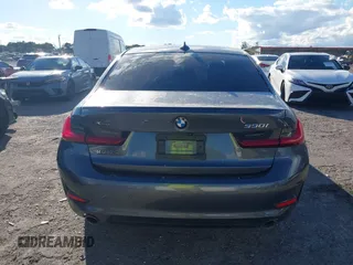 2021 BMW 3 Series 330i xDrive with VIN 3MW5R7J01M8B49173, listed as a IAAI auction lot 41672538 with 82,259 mi miles and . Bid and sale history available at carsss.com. Image 16.