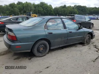 1996 Honda Accord DX with VIN 1HGCD5623TA023666, listed as a Copart auction lot 65288494 with 215,050 mi miles and Clean Title. Bid and sale history available at carsss.com. Image 3.