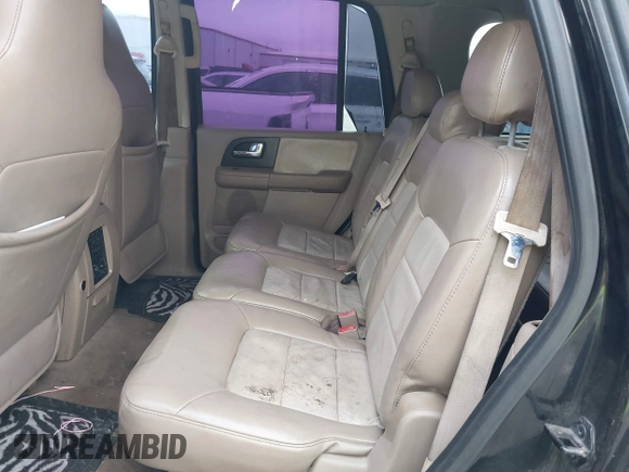 2006 Ford Expedition Eddie Bauer with VIN 1FMPU17546LA43849, listed as a IAAI auction lot 41914290 with 198,325 mi miles. Bid and sale history available at carsss.com. Image 8.
