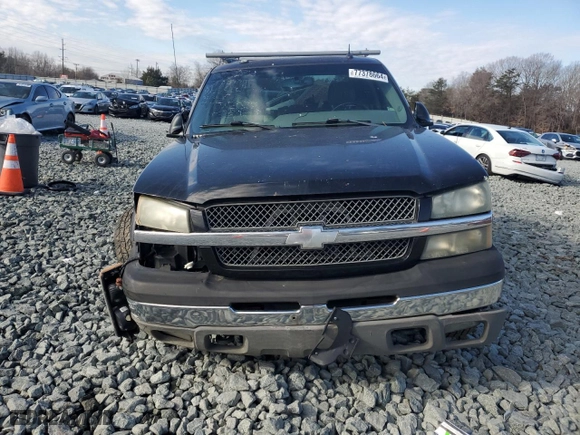 2003 Chevrolet Silverado 1500HD LT with VIN 1GCGK13U83F196994, listed as a Copart auction lot 77378664 with 317,003 mi miles and Salvage Title. Bid and sale history available at carsss.com. Image 5.