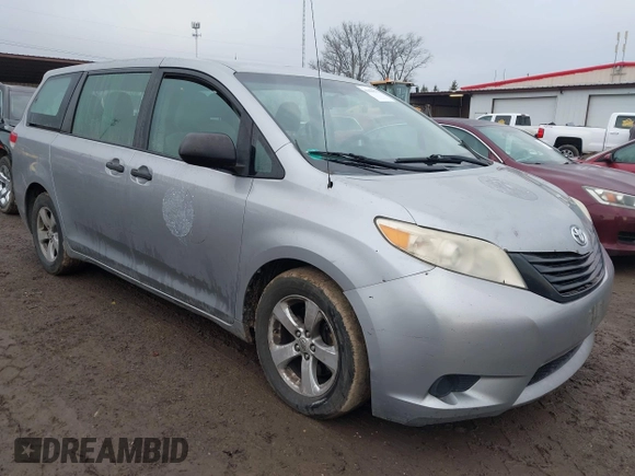 2012 Toyota Sienna with VIN 5TDZK3DC2CS221981, listed as a IAAI auction lot 41650273 with 146,652 mi miles. Bid and sale history available at carsss.com. Image 1.