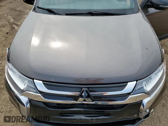 2018 Mitsubishi Outlander SE with VIN JA4AD3A30JZ036846, listed as a Copart auction lot 60043125 with 41,718 mi miles and Salvage title. Bid and sale history available at DreamBid. Image 11.