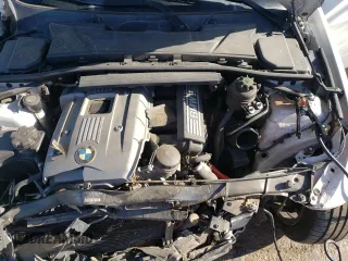 2006 BMW 3 Series 325i with VIN WBAVB13506PT09008, listed as a Copart auction lot 52020275 with 0 mi miles and Salvage Title. Bid and sale history available at carsss.com. Image 13.