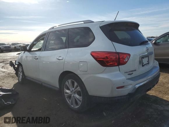 2018 Nissan Pathfinder SL z VIN 5N1DR2MM8JC664252, wystawiony jako Copart lot #47145385 z przebiegiem 62 508 mil mil oraz Szkoda całkowita • Salvage title. Historia ofert i sprzedaży dostępna na DreamBid. Obrazek 2.