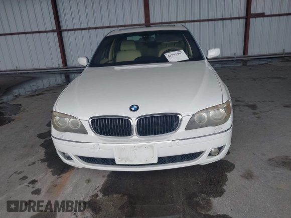 2006 BMW 7 Series 750Li с VIN WBAHN83566DT30332, выставлен на аукционе IAAI как лот 42705997 с пробегом 130 174 миль миль и . История ставок и продаж доступна на DreamBid. Изображение 6.