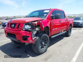 2011 Nissan Titan Pro-4X z VIN 1N6BA0ECXBN317554, wystawiony jako IAAI lot #42310942 z przebiegiem 152 264 mil mil oraz . Historia ofert i sprzedaży dostępna na DreamBid. Obrazek 2.