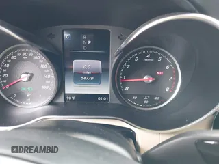 2017 Mercedes-Benz GLC 300 с VIN WDC0G4JB9HV011882, выставлен на аукционе IAAI как лот 42142275 с пробегом 54 770 миль миль и . История ставок и продаж доступна на DreamBid. Изображение 7.