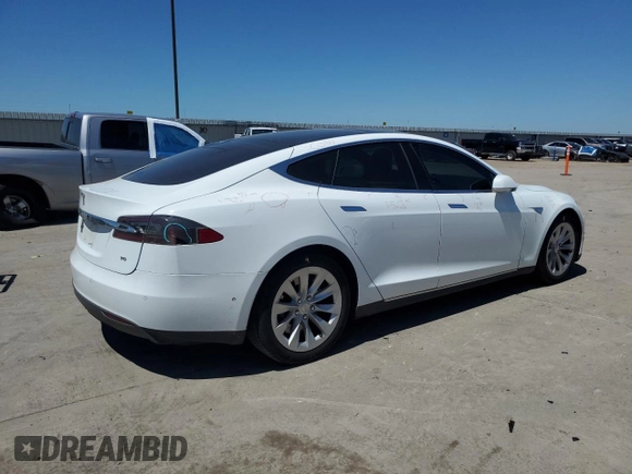 2016 Tesla Model S 70 with VIN 5YJSA1E11GF136081, listed as a Copart auction lot 53470695 with 109,796 mi miles and Clean title. Bid and sale history available at DreamBid. Image 3.