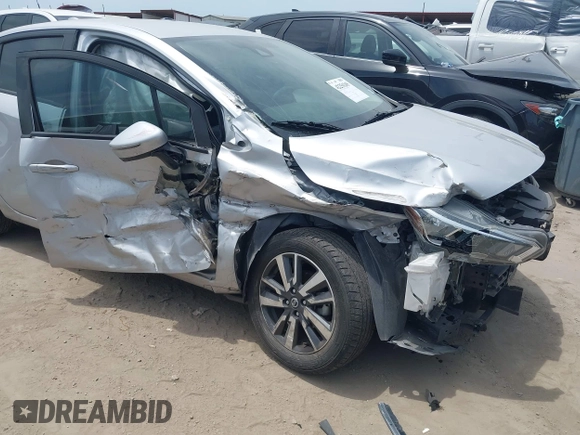 2021 Nissan Versa SV z VIN 3N1CN8EV4ML815301, wystawiony jako IAAI lot #42256265 z przebiegiem 83 632 mil mil oraz . Historia ofert i sprzedaży dostępna na DreamBid. Obrazek 6.