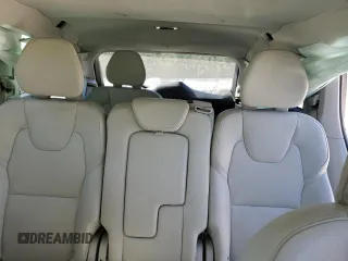 2022 Volvo XC90 Momentum with VIN YV4102CK4N1845770, listed as a Copart auction lot 76307074 with 31,624 mi miles and Salvage Title. Bid and sale history available at DreamBid. Image 10.
