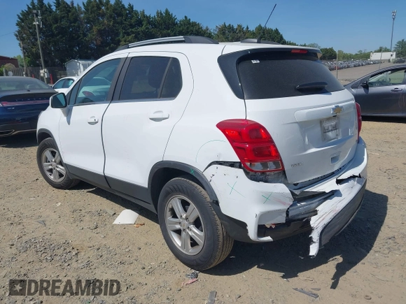 2020 Chevrolet Trax LT z VIN KL7CJLSB9LB316058, wystawiony jako IAAI lot #42084196 z przebiegiem 61 921 mil mil oraz . Historia ofert i sprzedaży dostępna na DreamBid. Obrazek 3.
