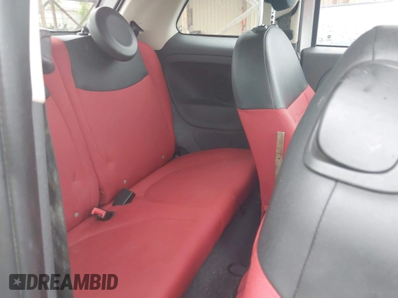 2014 FIAT 500 Pop with VIN 3C3CFFAR7ET264083, listed as a IAAI auction lot 42142971 with 130,549 mi miles. Bid and sale history available at carsss.com. Image 8.
