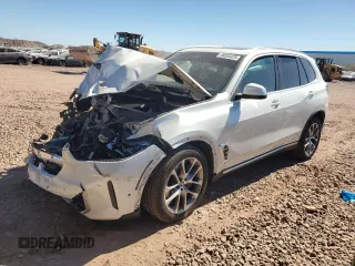 2024 BMW X5 sDrive40i z VIN 5UX13EU05R9S40431, wystawiony jako Copart lot #46655425 z przebiegiem Nie podano mil oraz Szkoda całkowita • Salvage title. Historia ofert i sprzedaży dostępna na DreamBid. Obrazek 1.