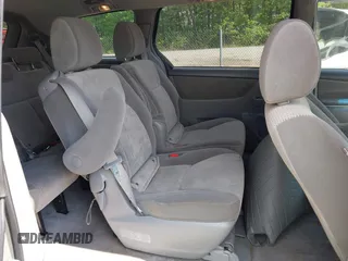 2010 Toyota Sienna CE with VIN 5TDKK4CC5AS301619, listed as a IAAI auction lot 42190040 with 177,118 mi miles and . Bid and sale history available at DreamBid. Image 8.