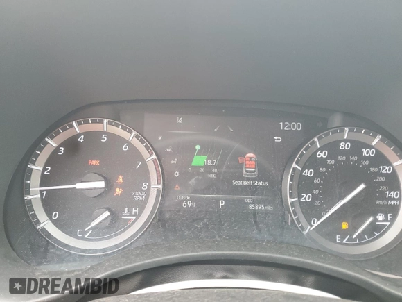 2021 Toyota Highlander XLE z VIN 5TDGZRBH4MS081292, wystawiony jako Copart lot #53674315 z przebiegiem 85 895 mil mil oraz Szkoda całkowita • Salvage title. Historia ofert i sprzedaży dostępna na DreamBid. Obrazek 9.